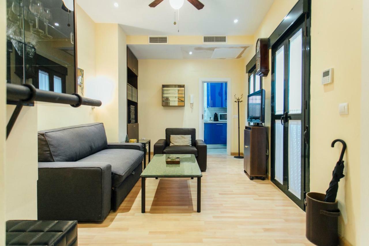 Ferienwohnung Bright Duplex W/ Terrace Sevilla Exterior foto