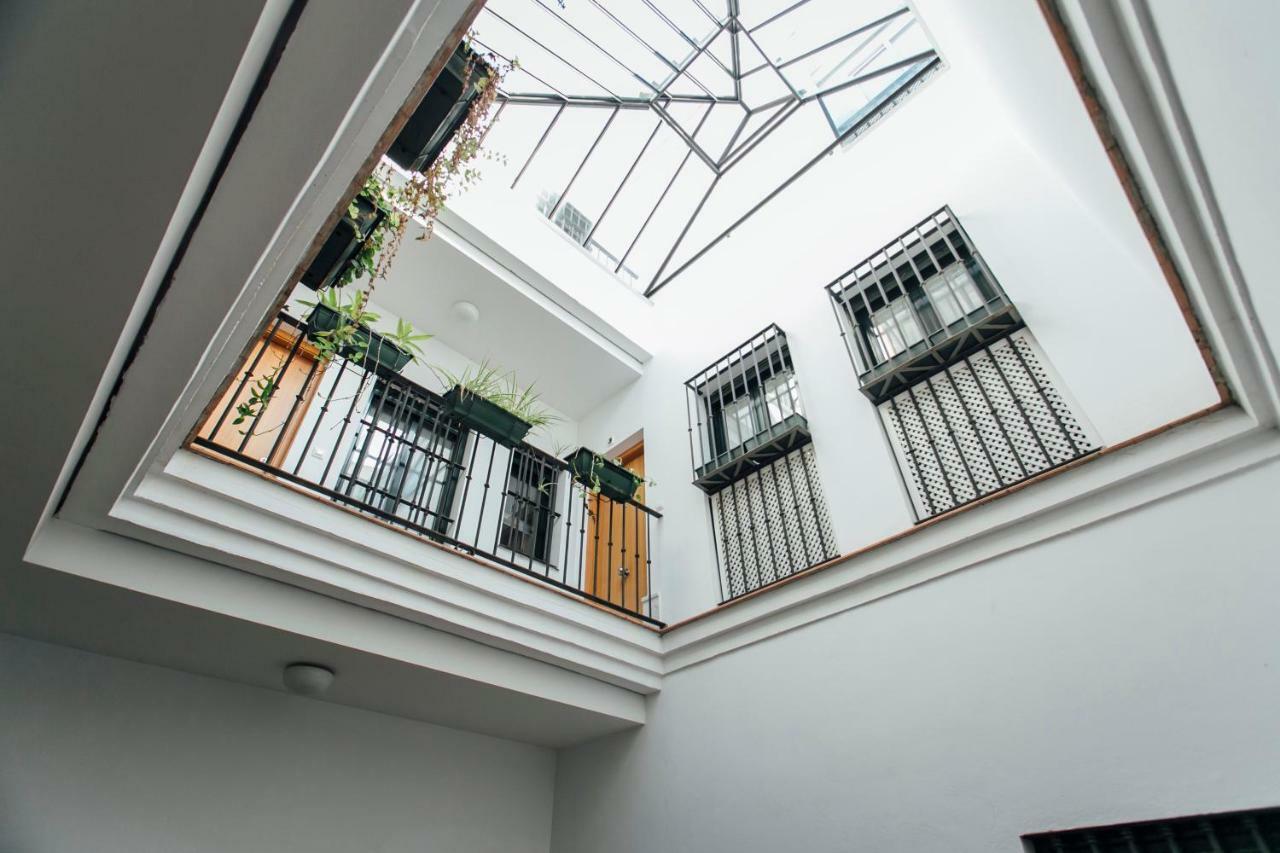 Ferienwohnung Bright Duplex W/ Terrace Sevilla Exterior foto