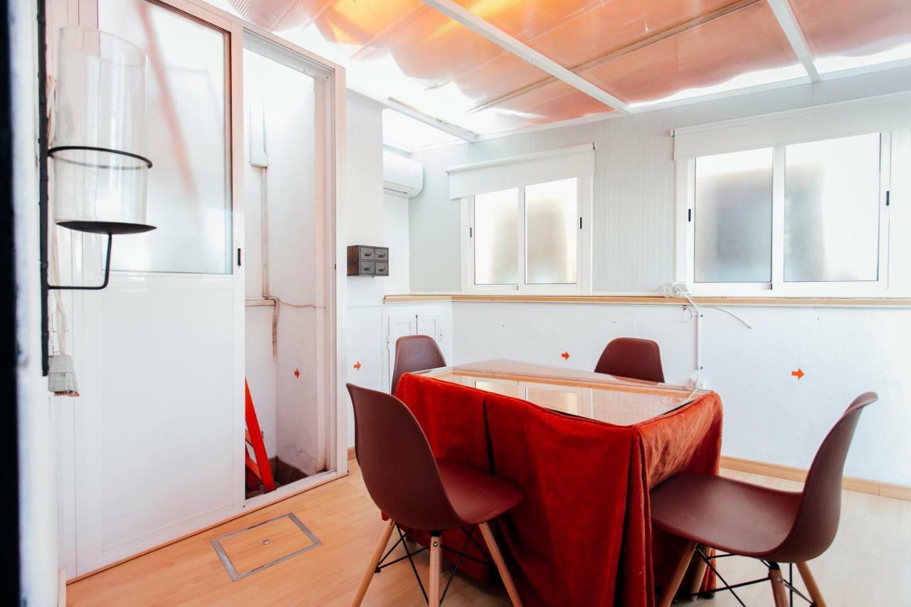 Ferienwohnung Bright Duplex W/ Terrace Sevilla Exterior foto