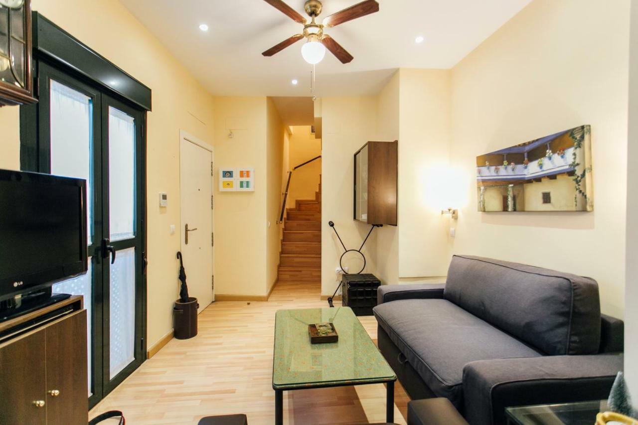 Ferienwohnung Bright Duplex W/ Terrace Sevilla Exterior foto